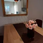 Lav Apartment